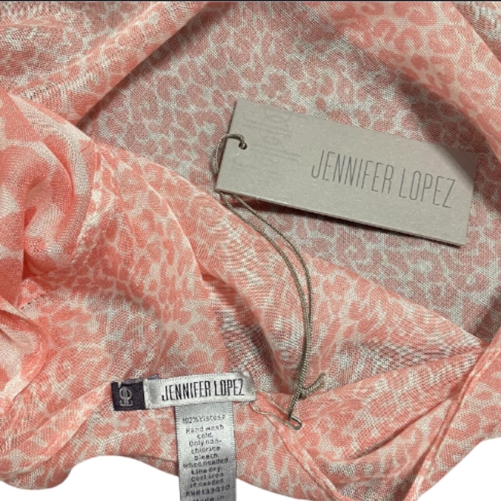Jennifer Lopez Pink Animal Print Scarf - Picture 4 of 8